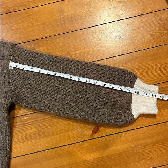 Luna Ivy /Anthropologie Teddy Bear Brown Sweater Size S EUC - Picture 11 of 11